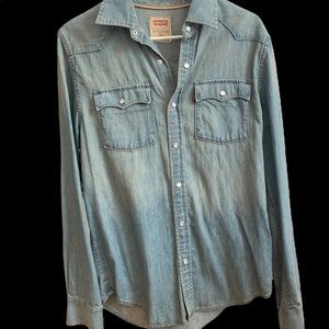 Levi’s denim shirt
